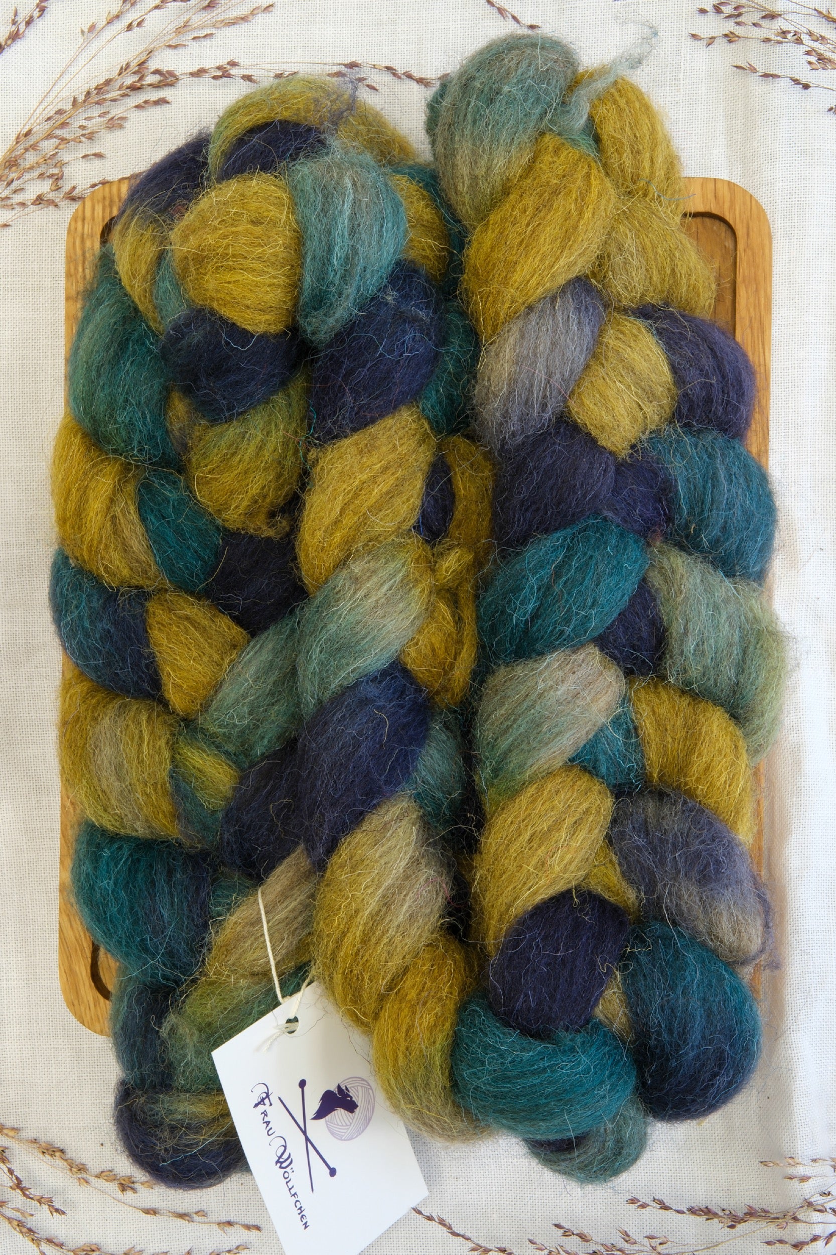 Frau Woellfchen Suffolk Wool Tops - Spinning Fiber