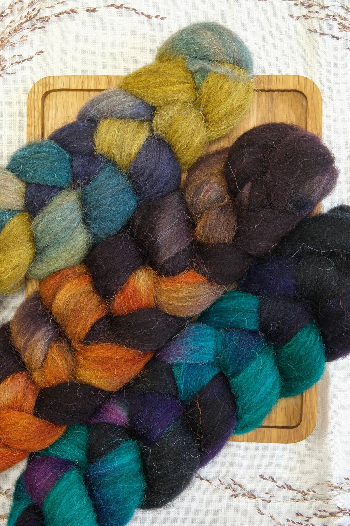 Frau Woellfchen Suffolk Wool Tops - Spinning Fiber