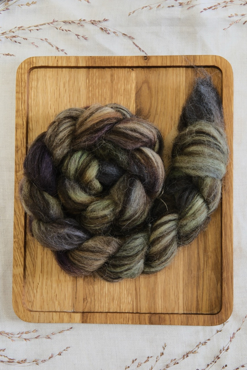 Marina Skua Wool Tops - Spinning Fiber