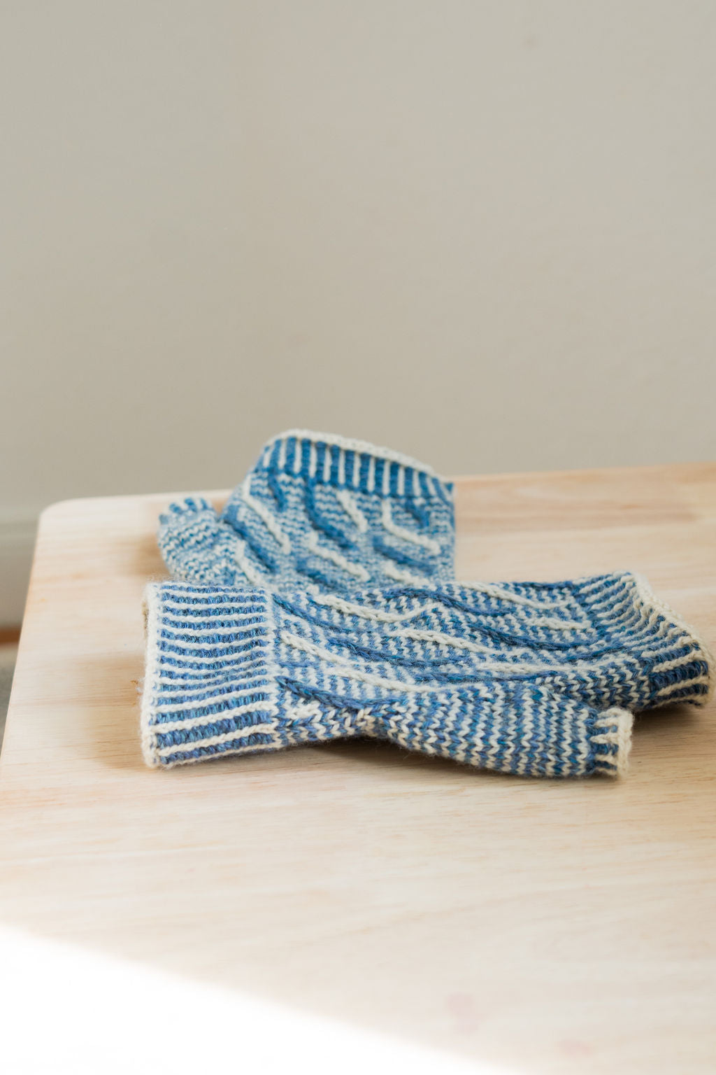 Waltz - Fingerless Mittens