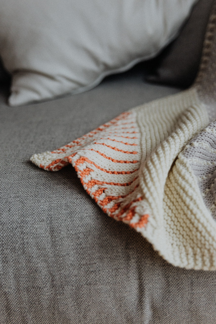 Fall Cuddler Chunky Blanket Knitting Pattern – Mama In A Stitch